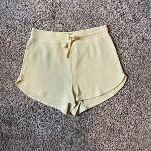 Aritzia Tna comfy shorts